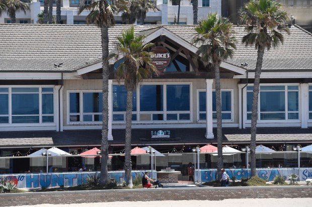 Duke's Huntington Beach is among the restaurants where diners can watch the Pacific Airshow, which takes place Sept. 29-Oct. 1. (Photo by Jeff Gritchen, Orange County Register/SCNG)