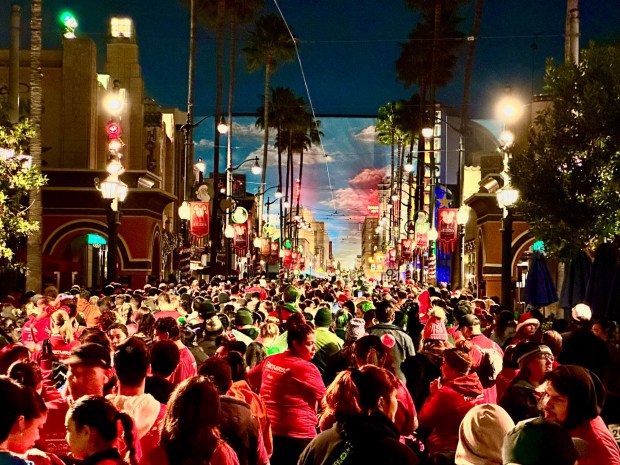 The Disneyland Cast Member Friends & Family Holiday 5K at Disneyland and Disney California Adventure. (Brady MacDonald/Orange County Register/SCNG)