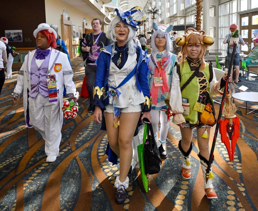 Cosplayers descend on Long Beach for annual Animé Los Angeles