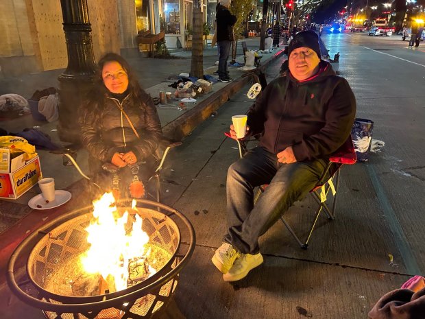 Guadalupe Argueta and Juan Godinez from Hamilton, N.J. are first timers at RoseParade. Photo: Lisa Jacobs