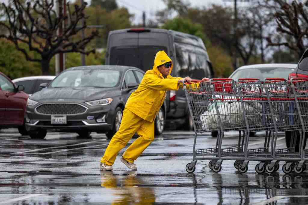 Southern California dries out, warms up after intense winter storm