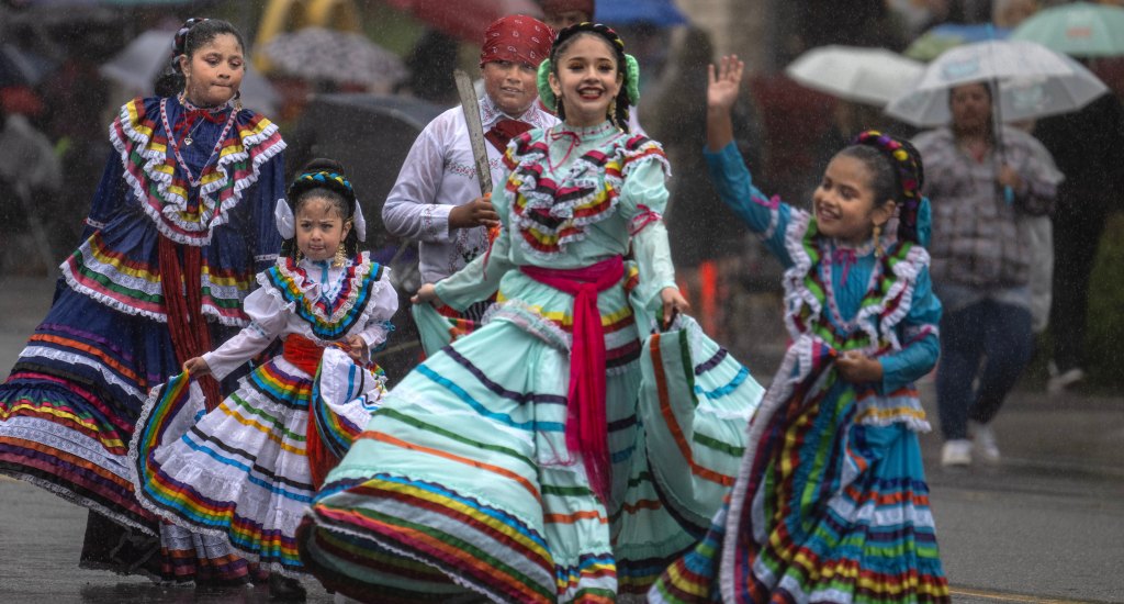 San Juan Capistrano commemorates the 64th annual Swallows Day Parade